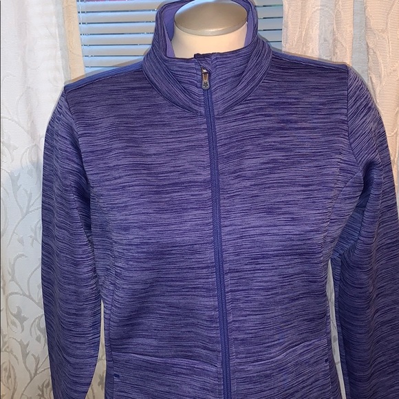 Tek gear, this little jacket has zipper cover@neck - Picture 4 of 12